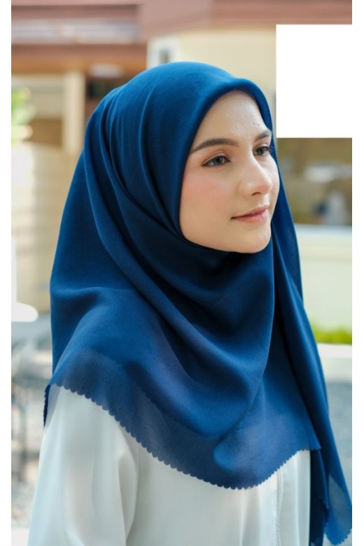 Hijab Segi 4 Double Haikon Lasercut Navy